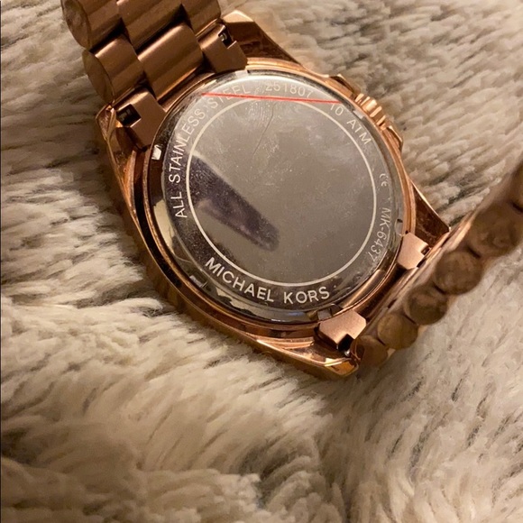 Michael Kors watch - Picture 4 of 5